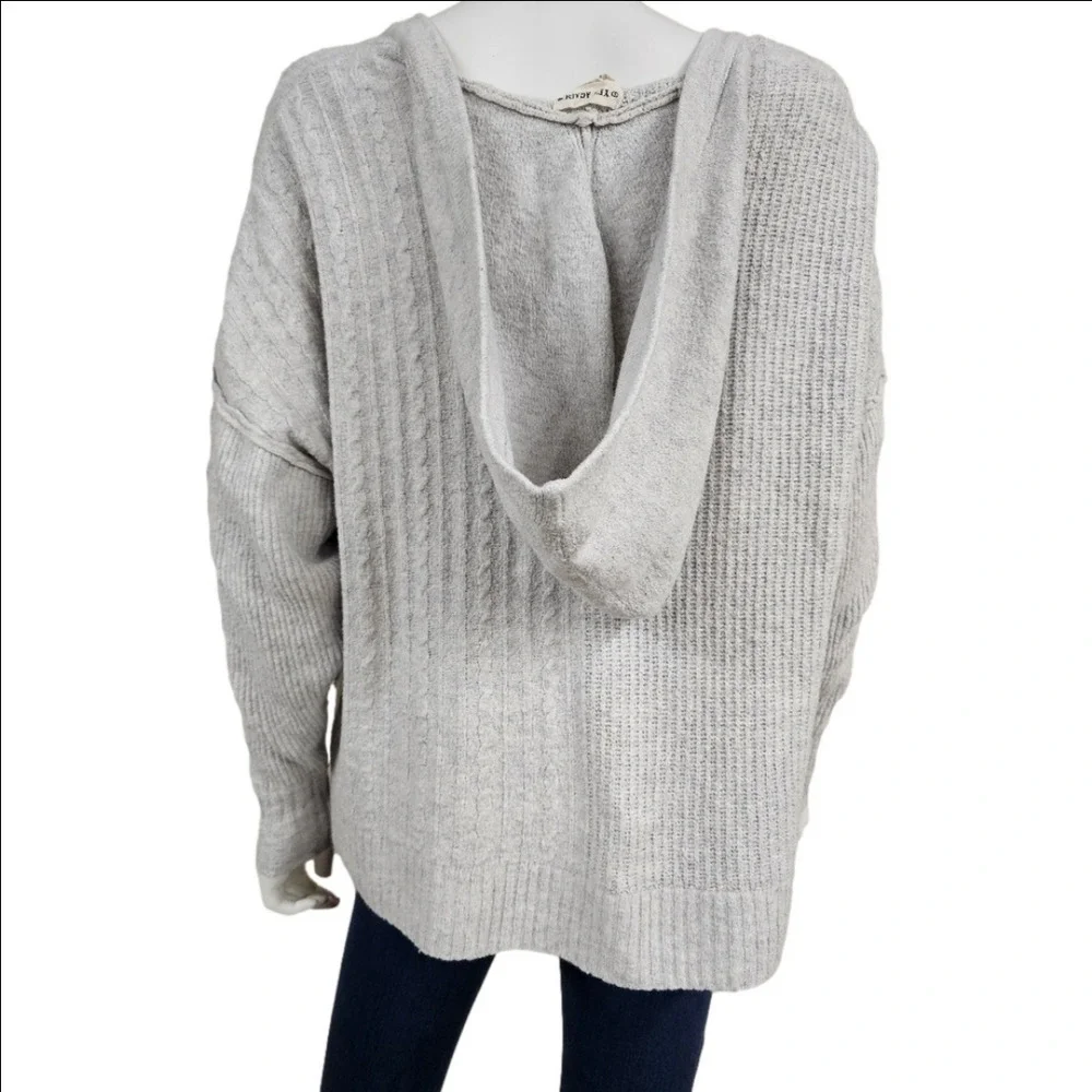 Yet Again Hooded Long Sleeve V-Neck Oversized Sweater Size XS Fits Like XL